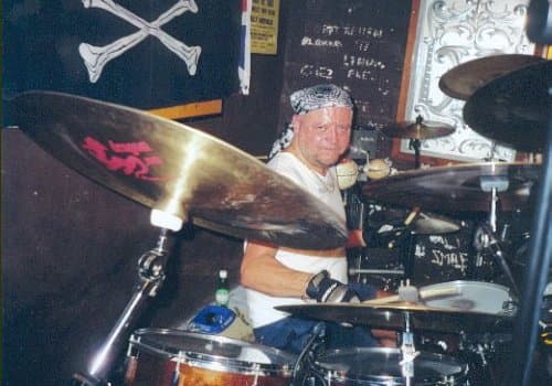 Live performance - 09